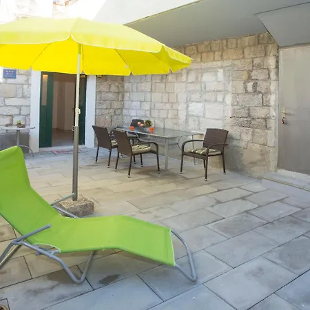 Apartment Zdravko *
