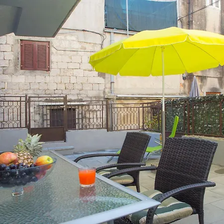 Apartment Zdravko *